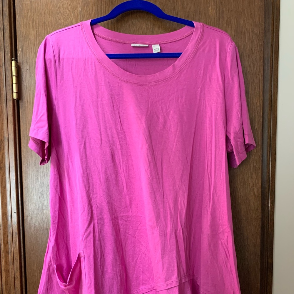 LOGO asymmetrical hem tee